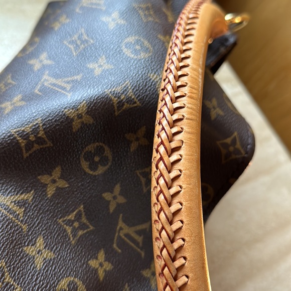 Louis Vuitton authentic Artsy MM - Picture 10 of 14